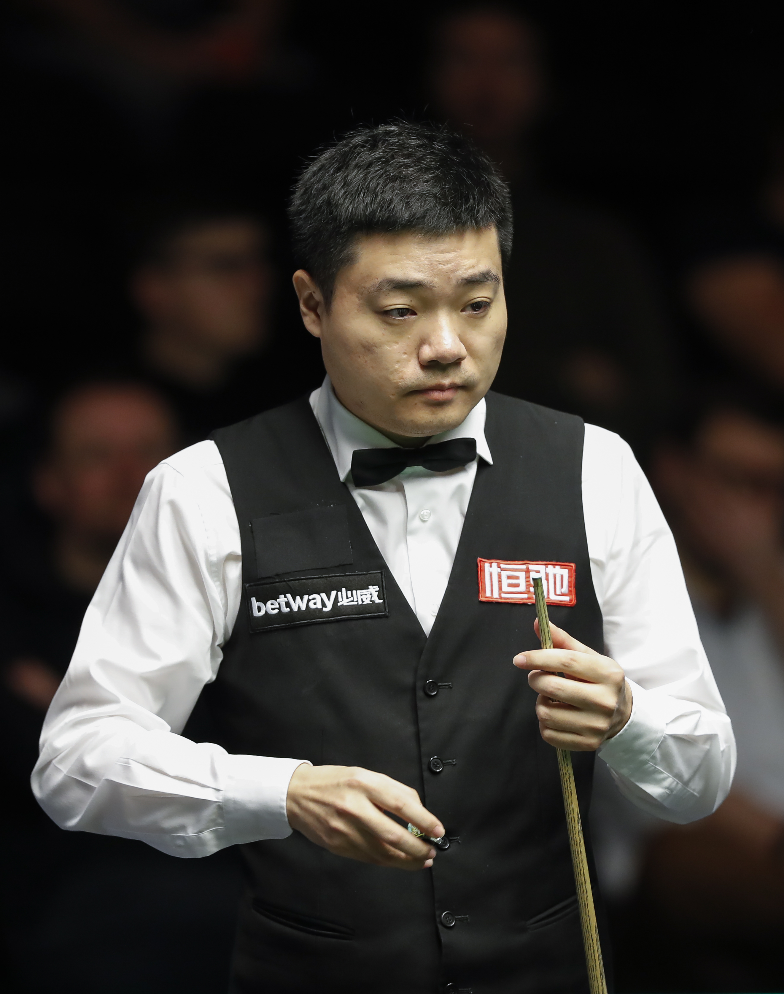 表现值得关 表现值得关