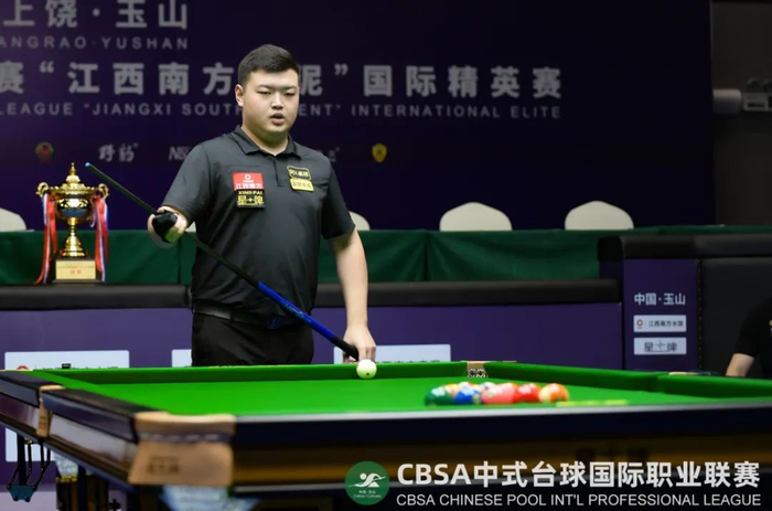 的中场将会 的中场将会