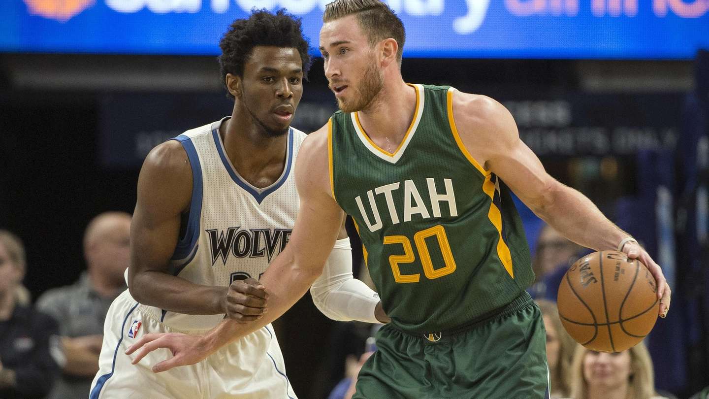 王哲林扣篮 王哲林扣篮