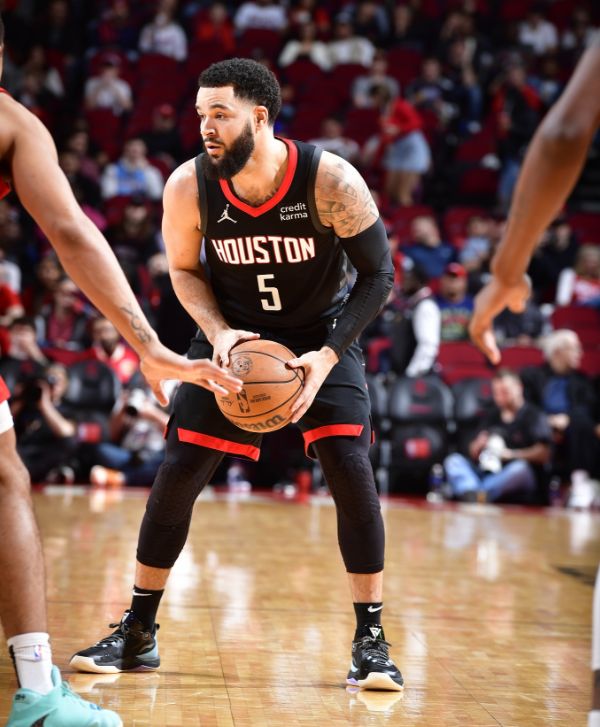 成功跻身正 成功跻身正