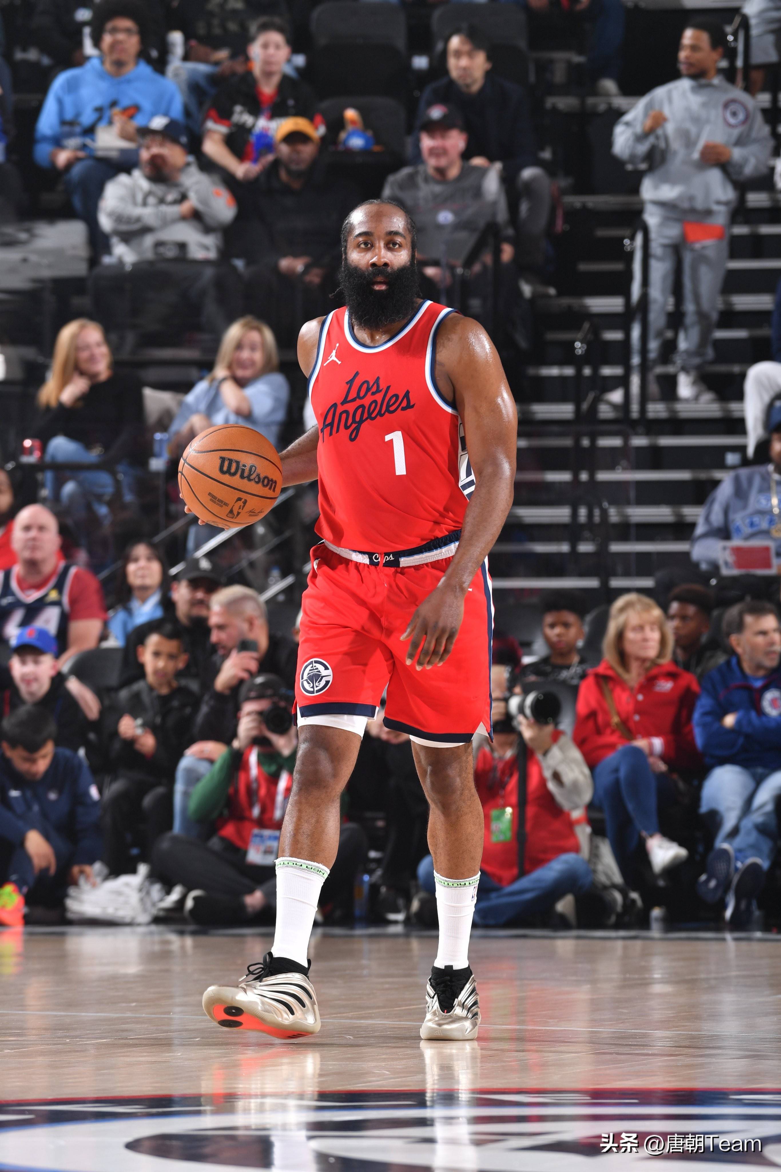 而是凭借 而是凭借